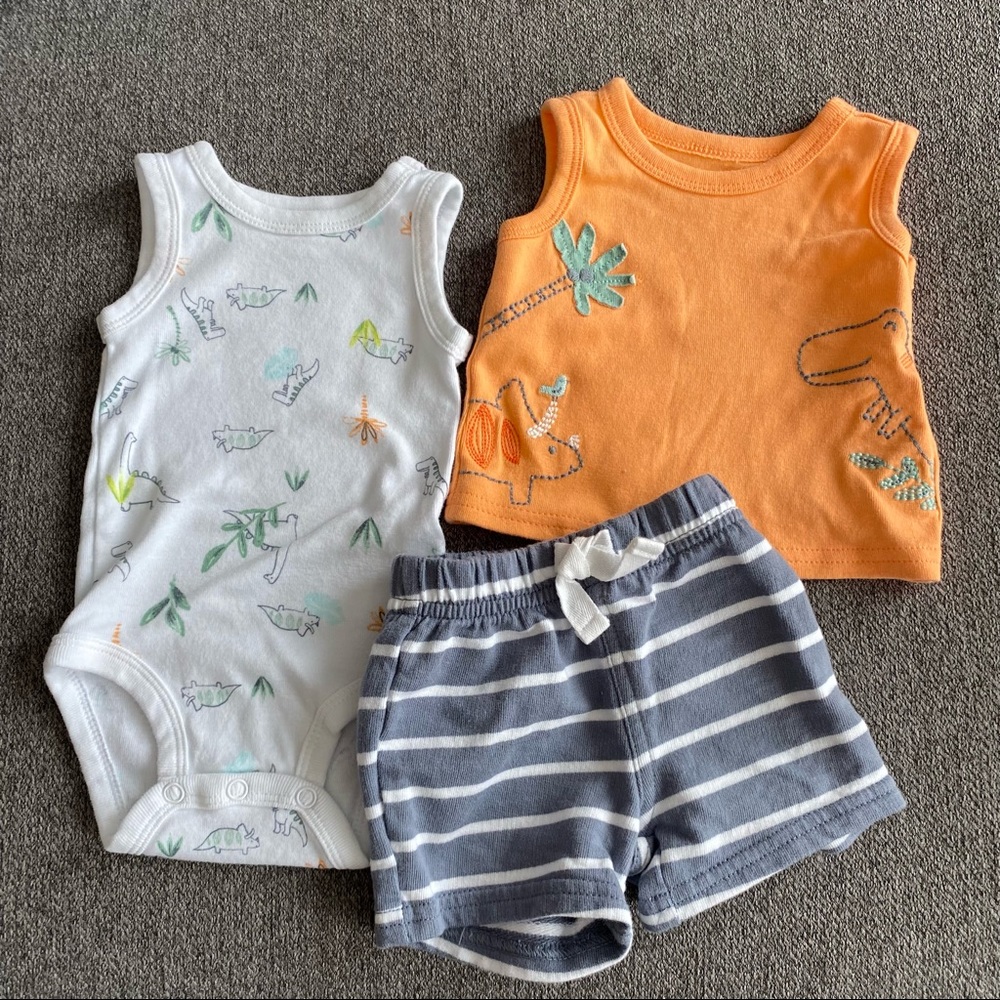 Carter’s Newborn Outfit
